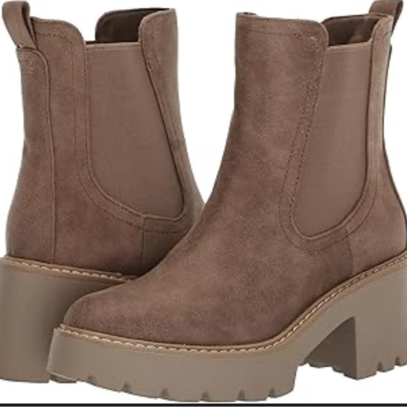 Dolce Vita Waterproof Hawk H20 Lug Chelsea Bootie NWOT - Picture 1 of 9